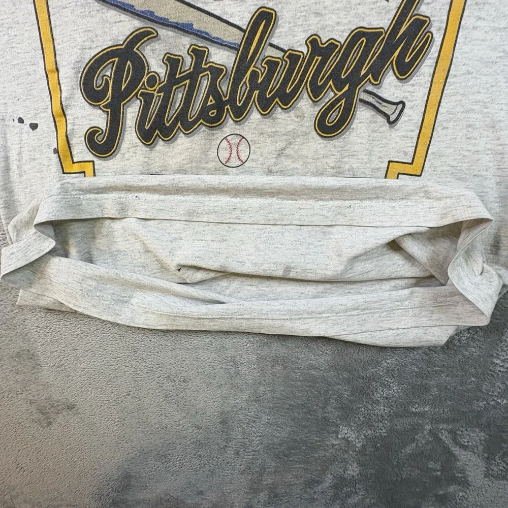 VTG TNT Men's L Gray 1991 Pittsburgh Pirates MLB Champions Distressed Stained T